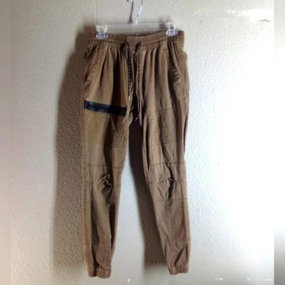 Other - Ring of fire jogger size small ( box AY )